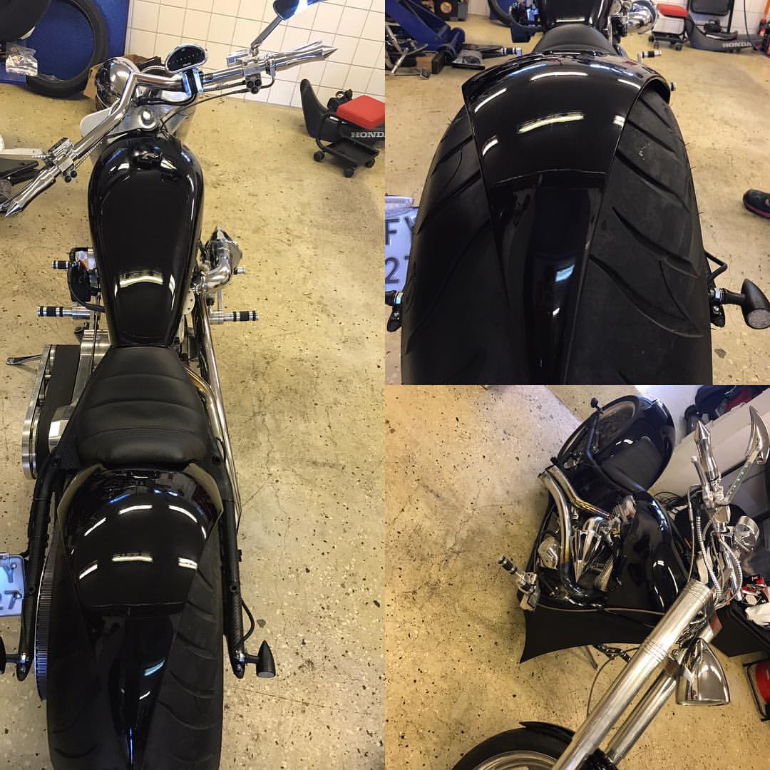 Byte av styre, kablage, motor reparation på Harley Davidson custom